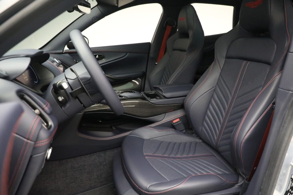 aston-martin-dbx-5